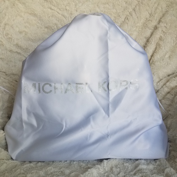 Michael Kors Gramercy Satchel - Picture 6 of 8